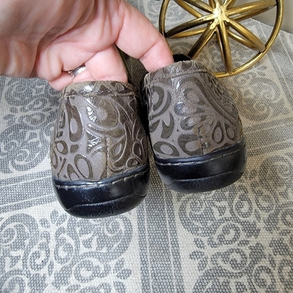 B.O.C. Howell Tooled Leather Flats Loafers Clogs Size 6.5 - Picture 14 of 16